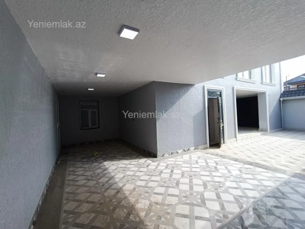 Satılır 4 otaqlı həyət evi 210 m²