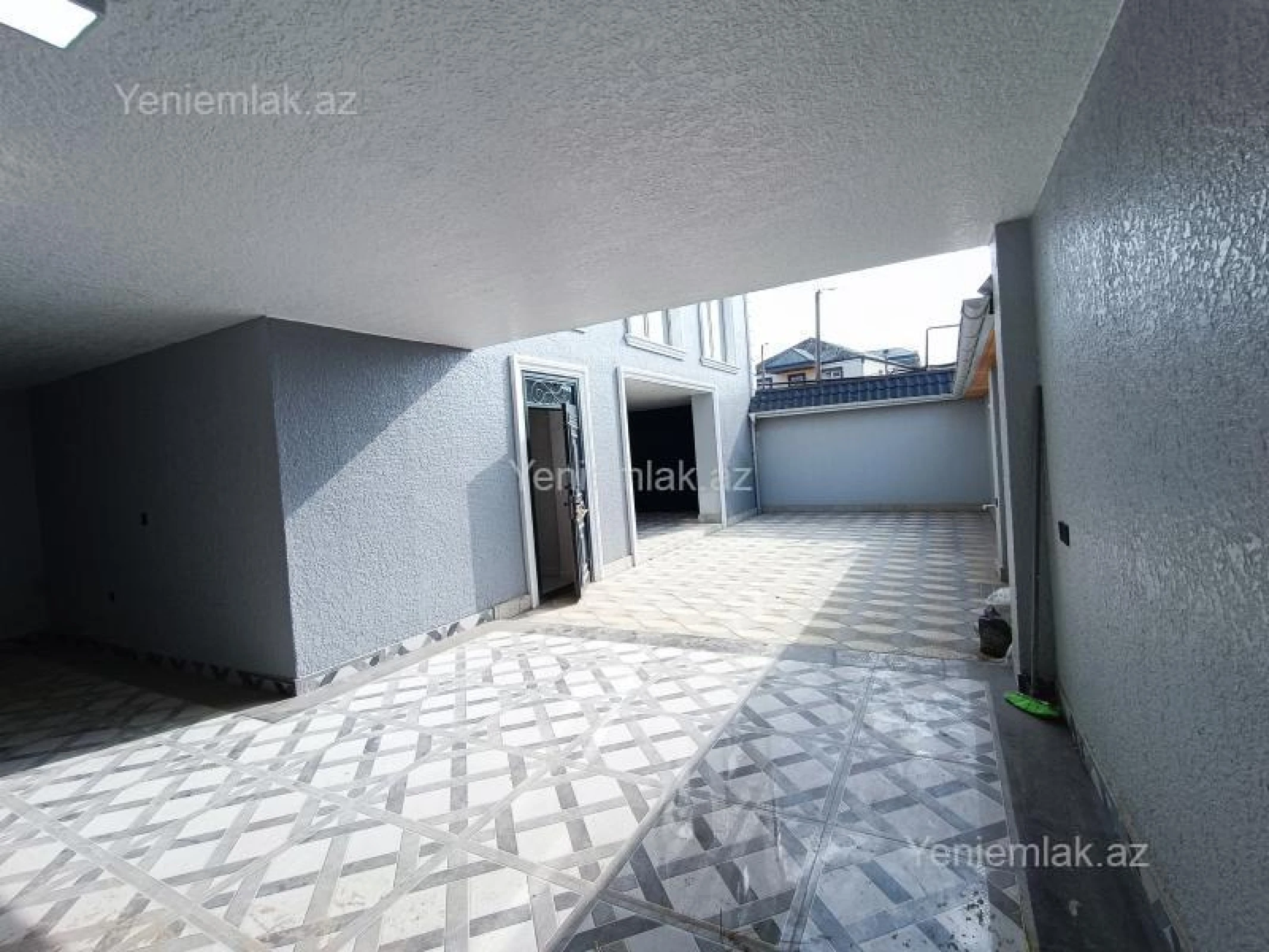 Satılır 4 otaqlı həyət evi 210 m²