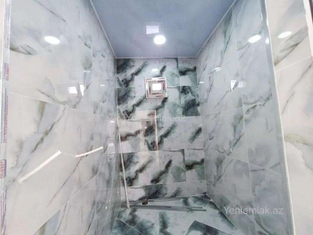 Satılır 4 otaqlı həyət evi 210 m²