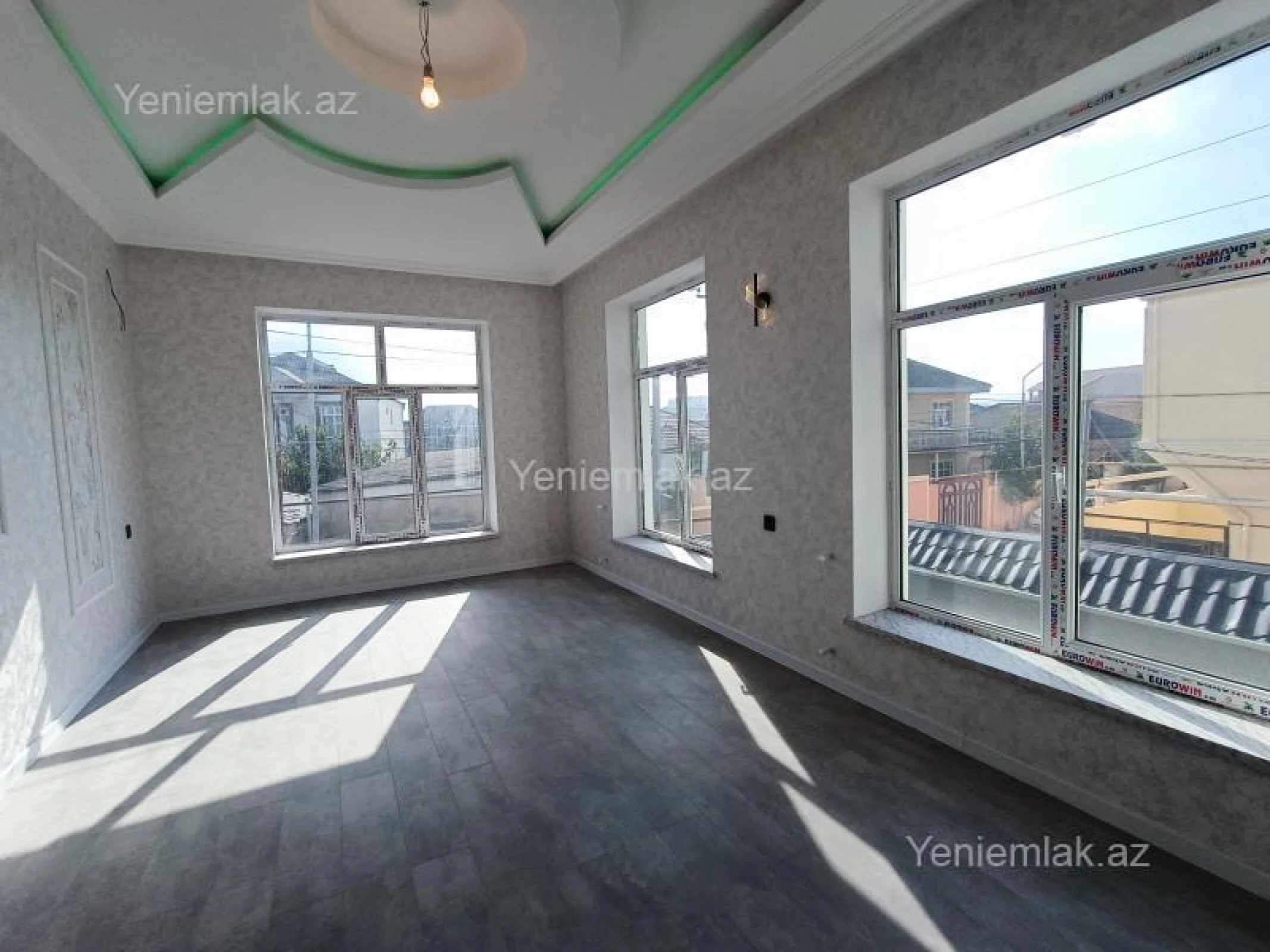 Satılır 4 otaqlı həyət evi 210 m²