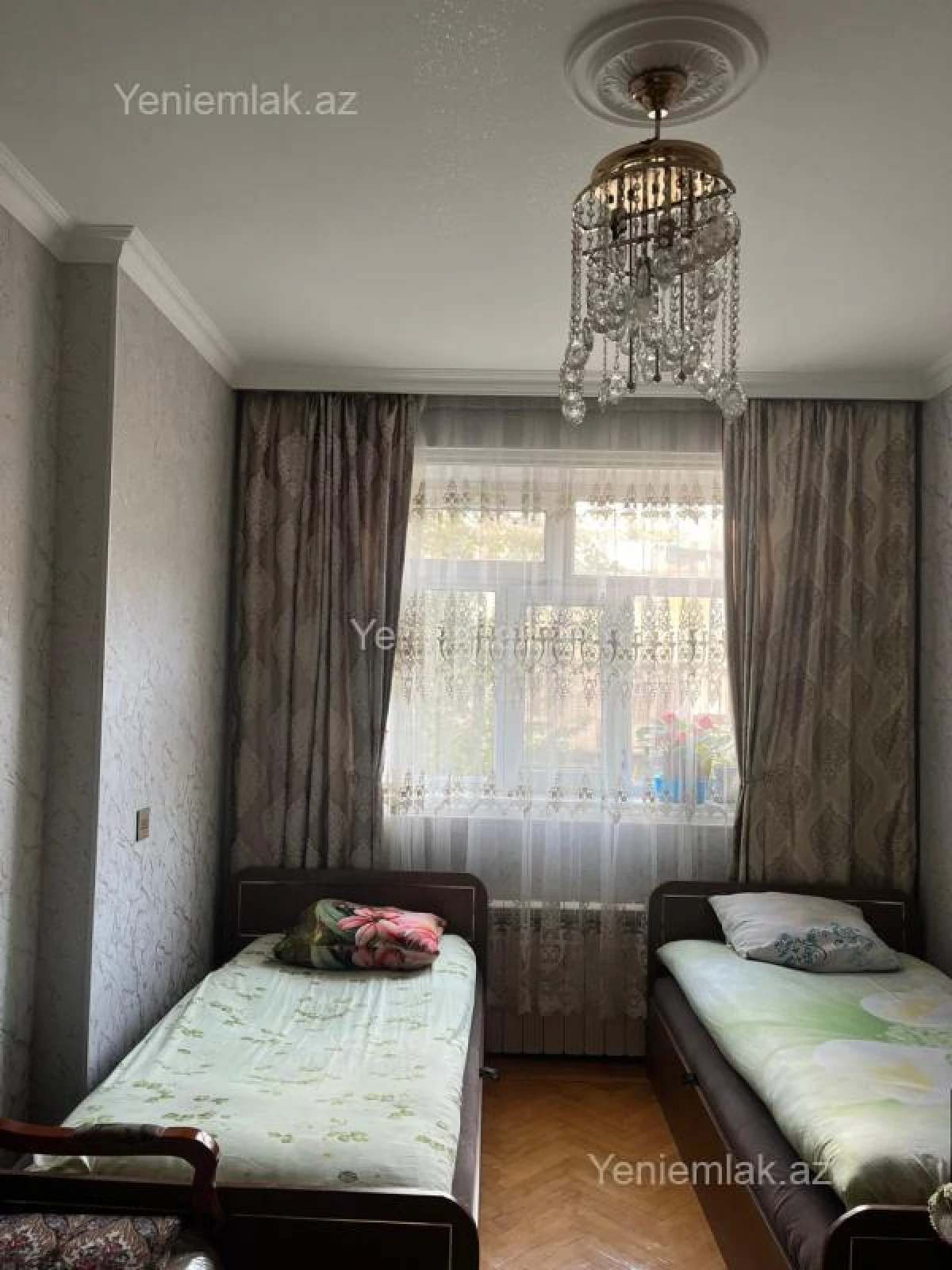 Satılır 3 otaqlı köhnə tikili 80 m²