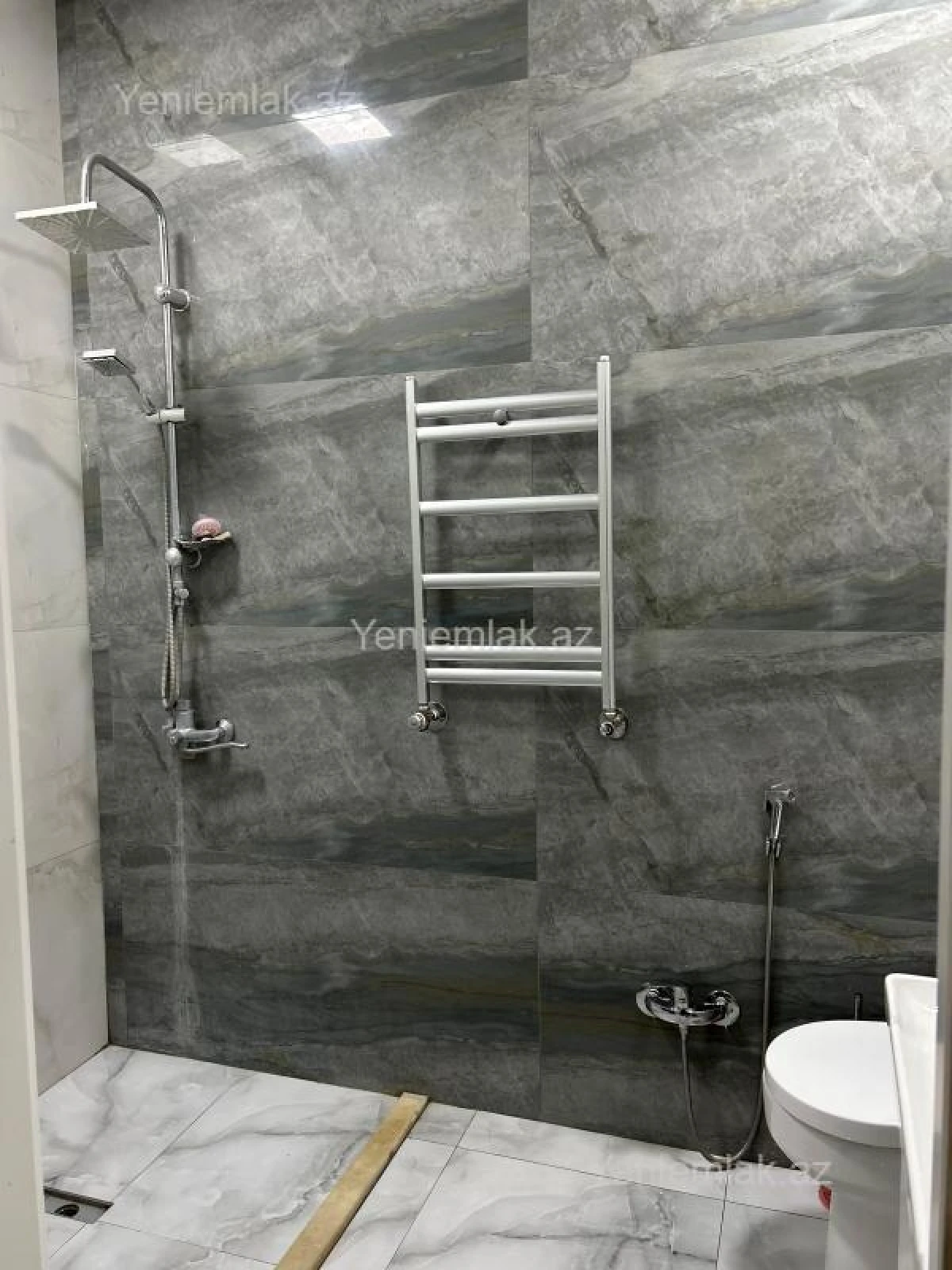 Satılır 4 otaqlı yeni tikili 122 m²