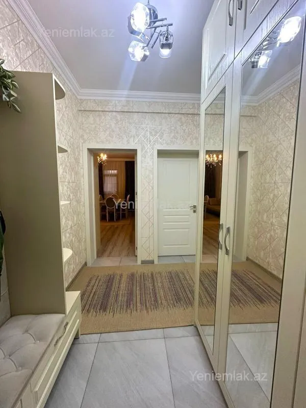 Satılır 3 otaqlı yeni tikili 70 m²