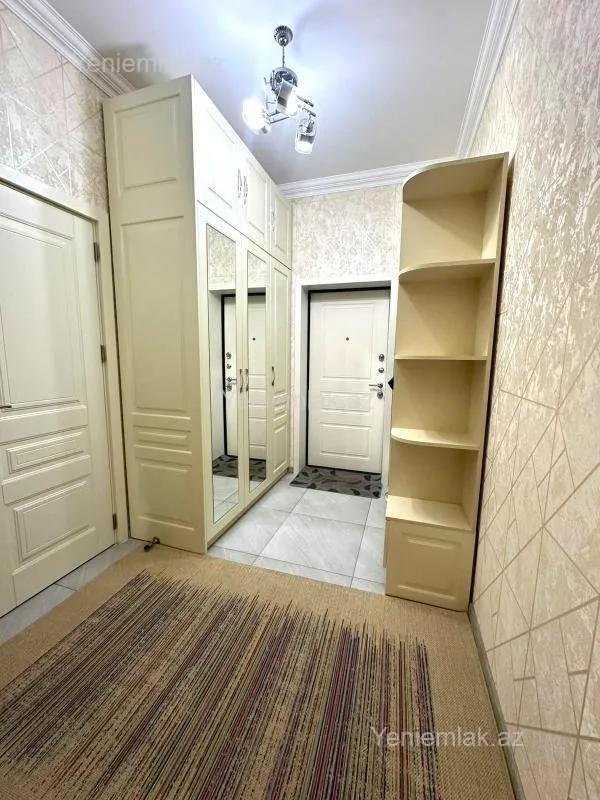 Satılır 3 otaqlı yeni tikili 70 m²