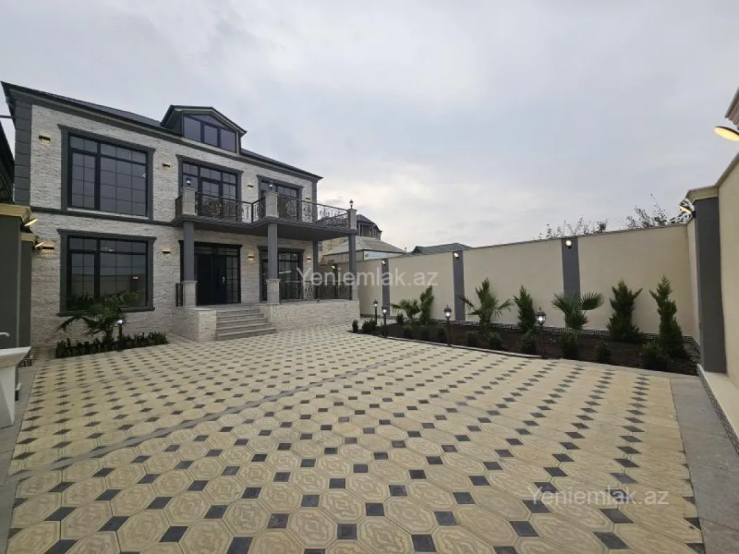 Satılır 5 otaqlı həyət evi 200 m²