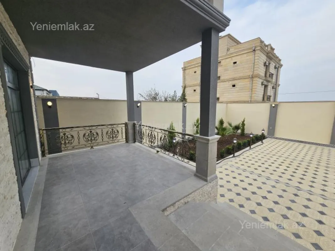 Satılır 5 otaqlı həyət evi 200 m²