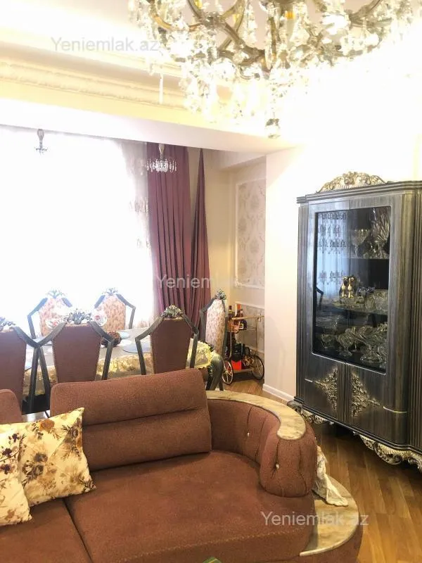 Satılır 5 otaqlı yeni tikili 155 m²