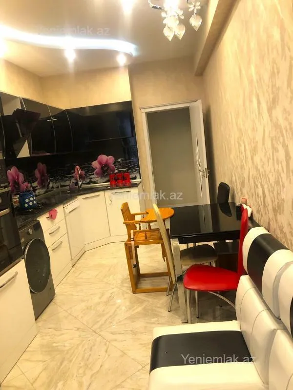 Satılır 5 otaqlı yeni tikili 155 m²