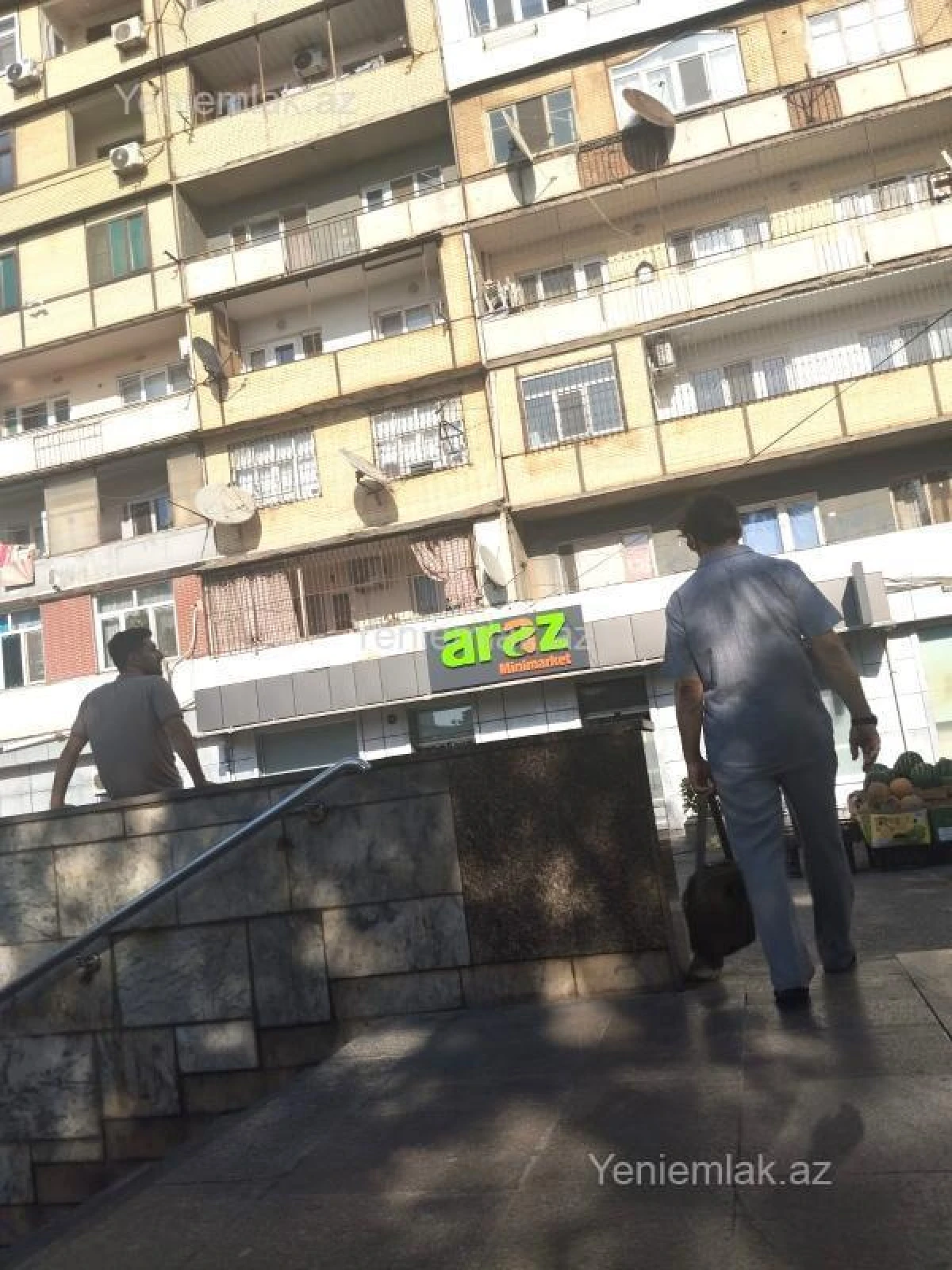 Satılır 3 otaqlı köhnə tikili 77 m²