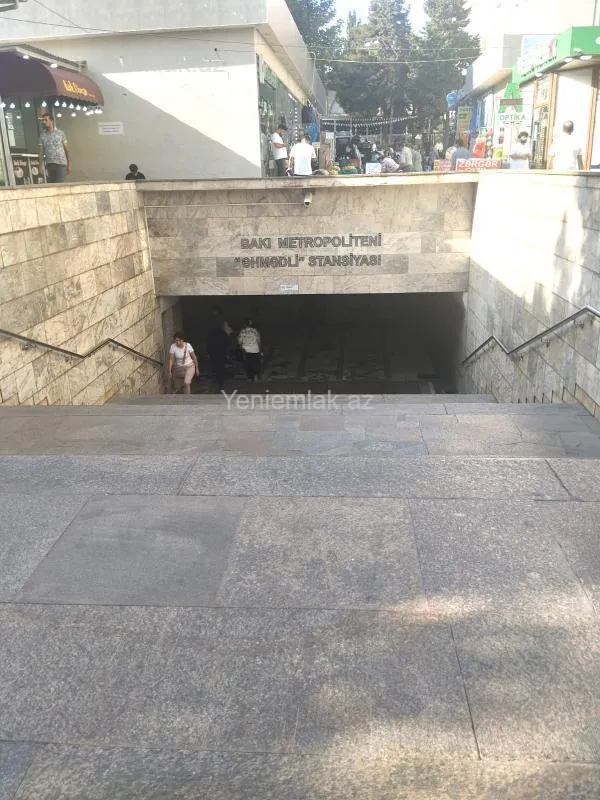 Satılır 3 otaqlı köhnə tikili 77 m²