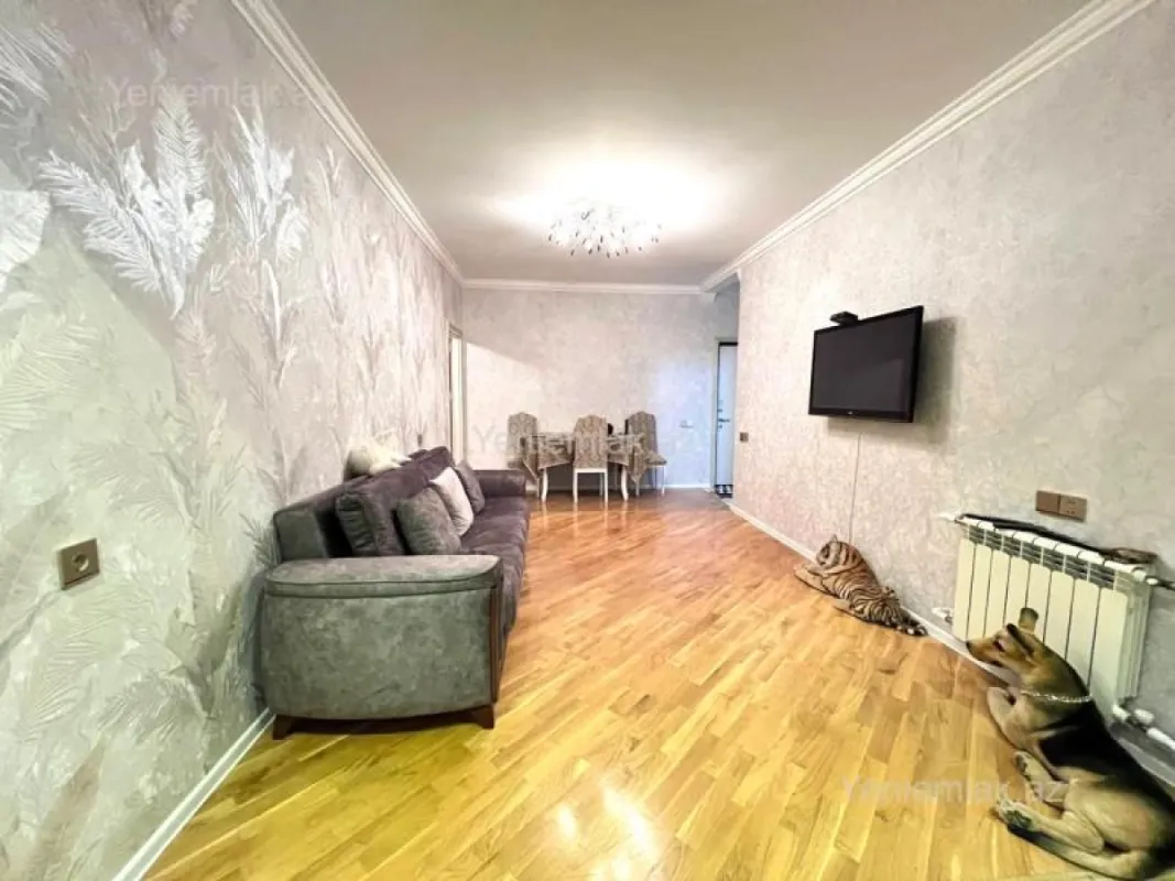 Satılır 3 otaqlı köhnə tikili 77 m²
