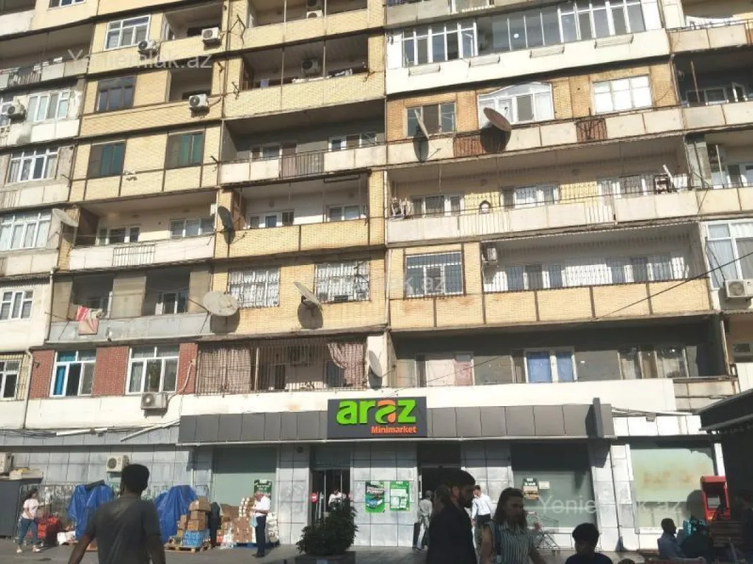 Satılır 3 otaqlı köhnə tikili 77 m²