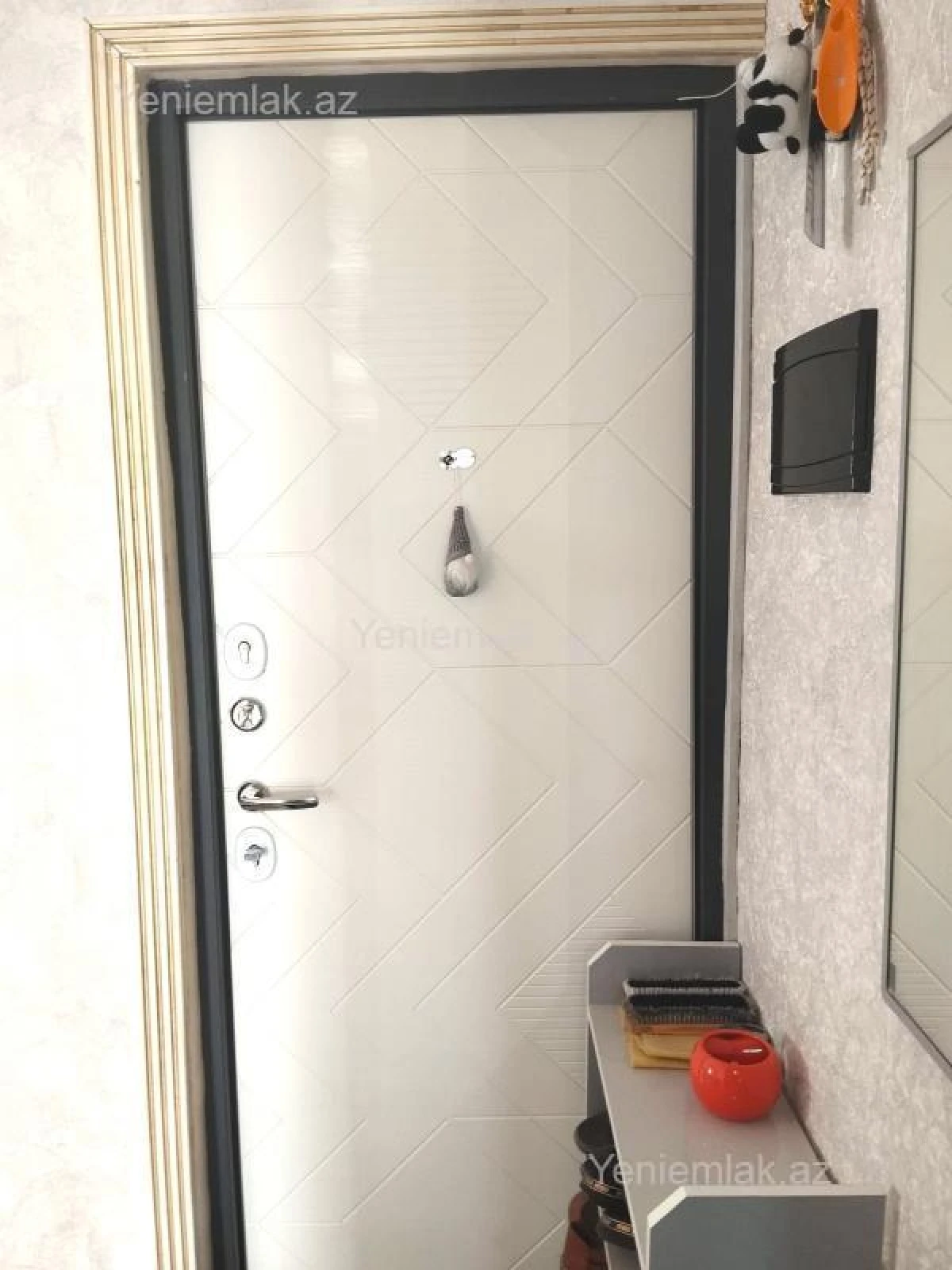 Satılır 3 otaqlı köhnə tikili 77 m²