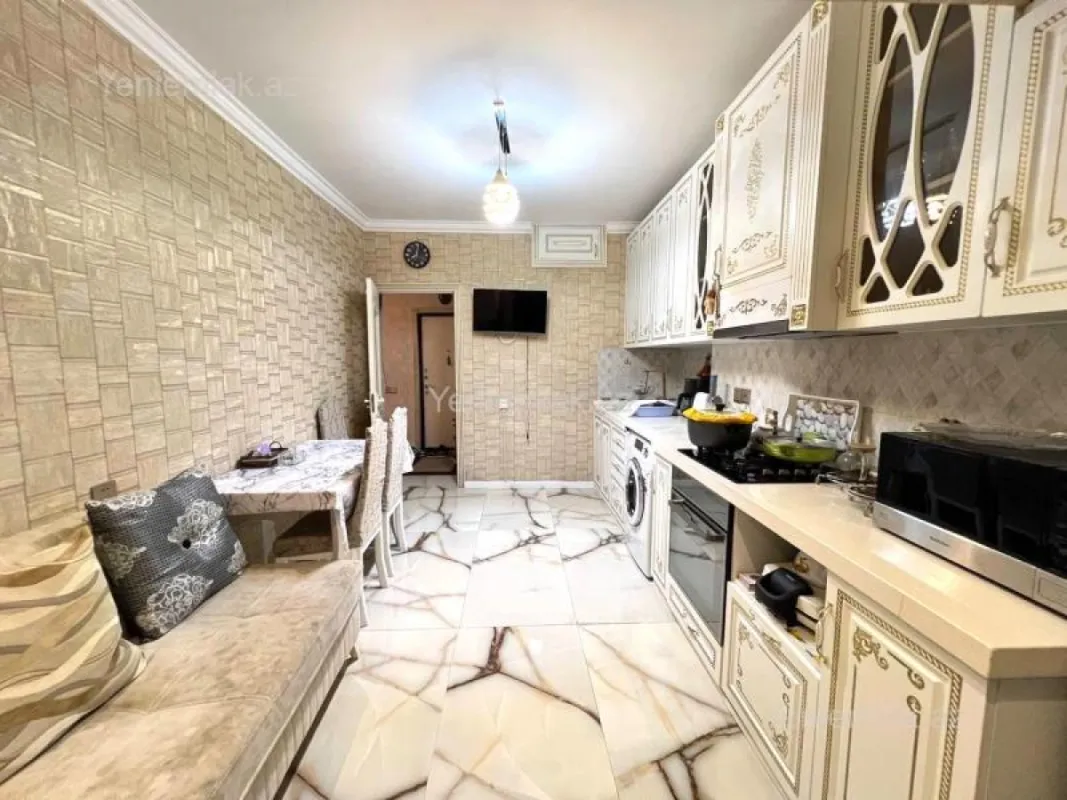 Satılır 3 otaqlı köhnə tikili 77 m²