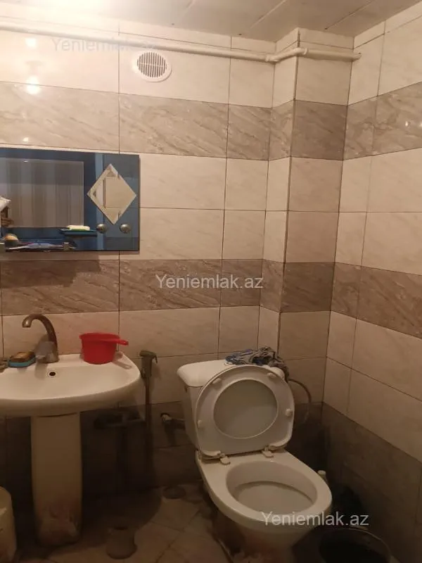Satılır 2 otaqlı köhnə tikili 44 m²
