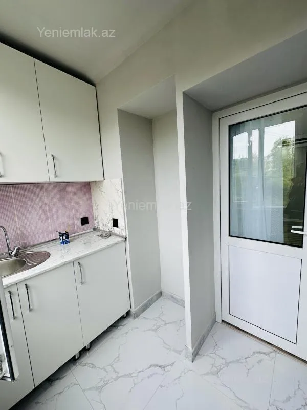 Satılır 2 otaqlı köhnə tikili 35 m²