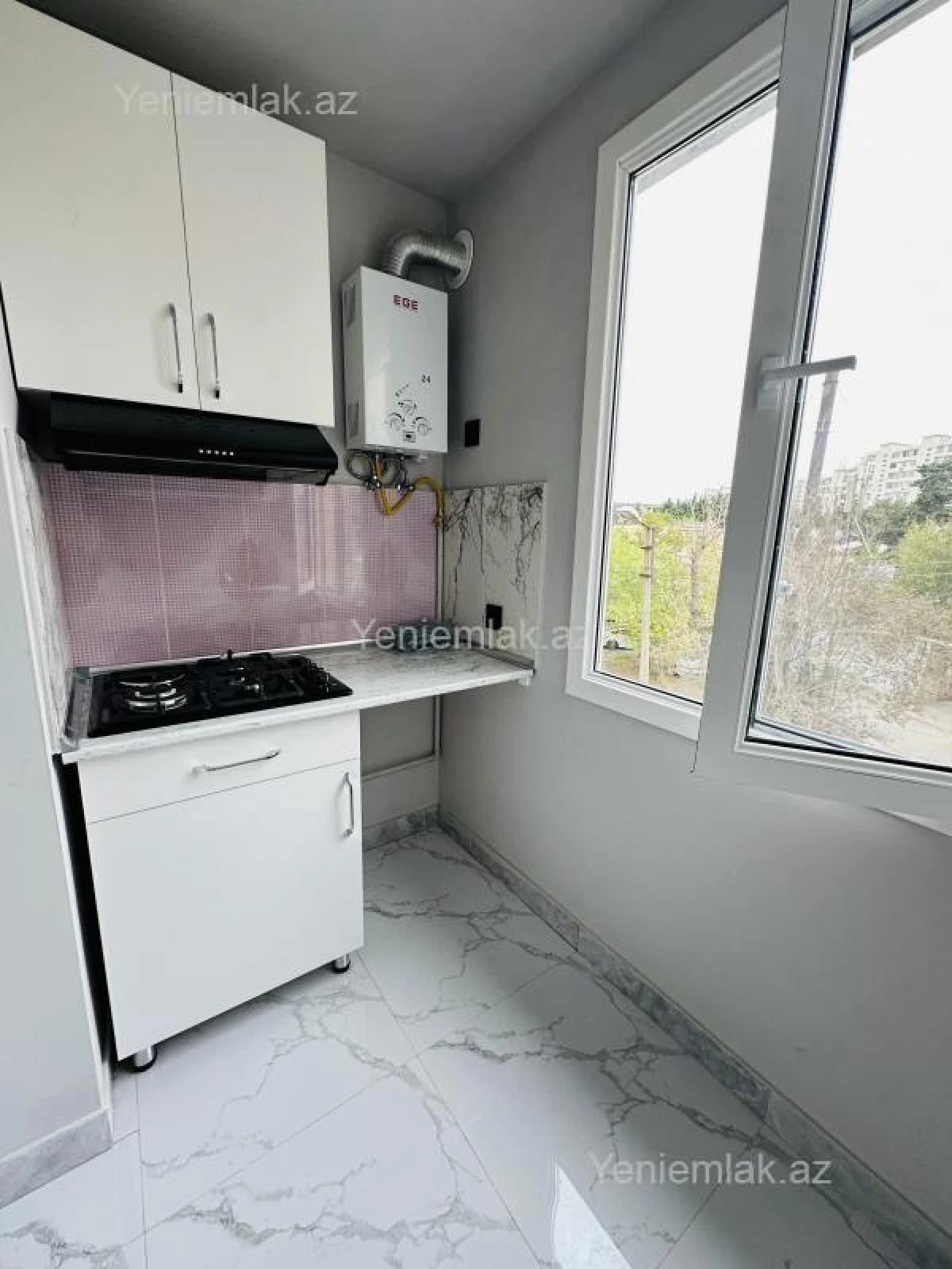 Satılır 2 otaqlı köhnə tikili 35 m²