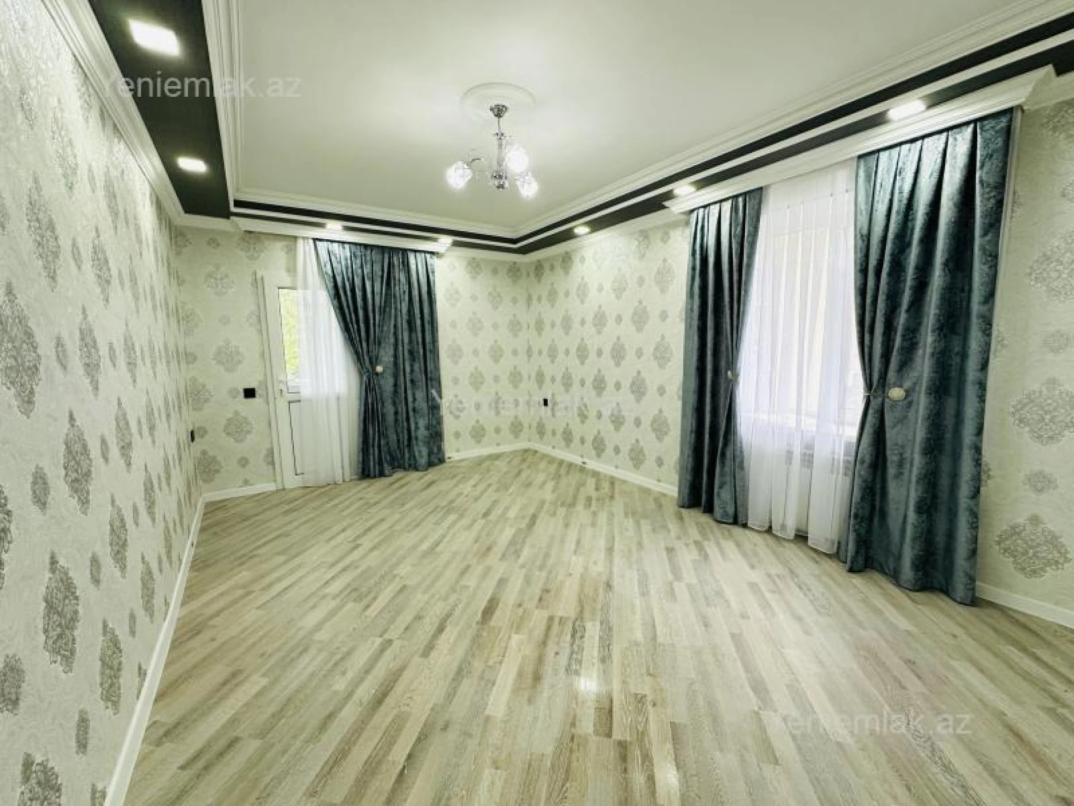 Satılır 2 otaqlı köhnə tikili 35 m²