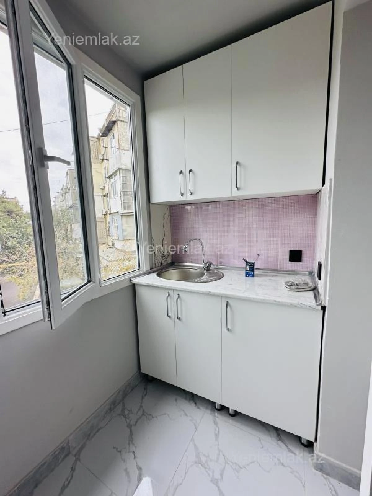 Satılır 2 otaqlı köhnə tikili 35 m²