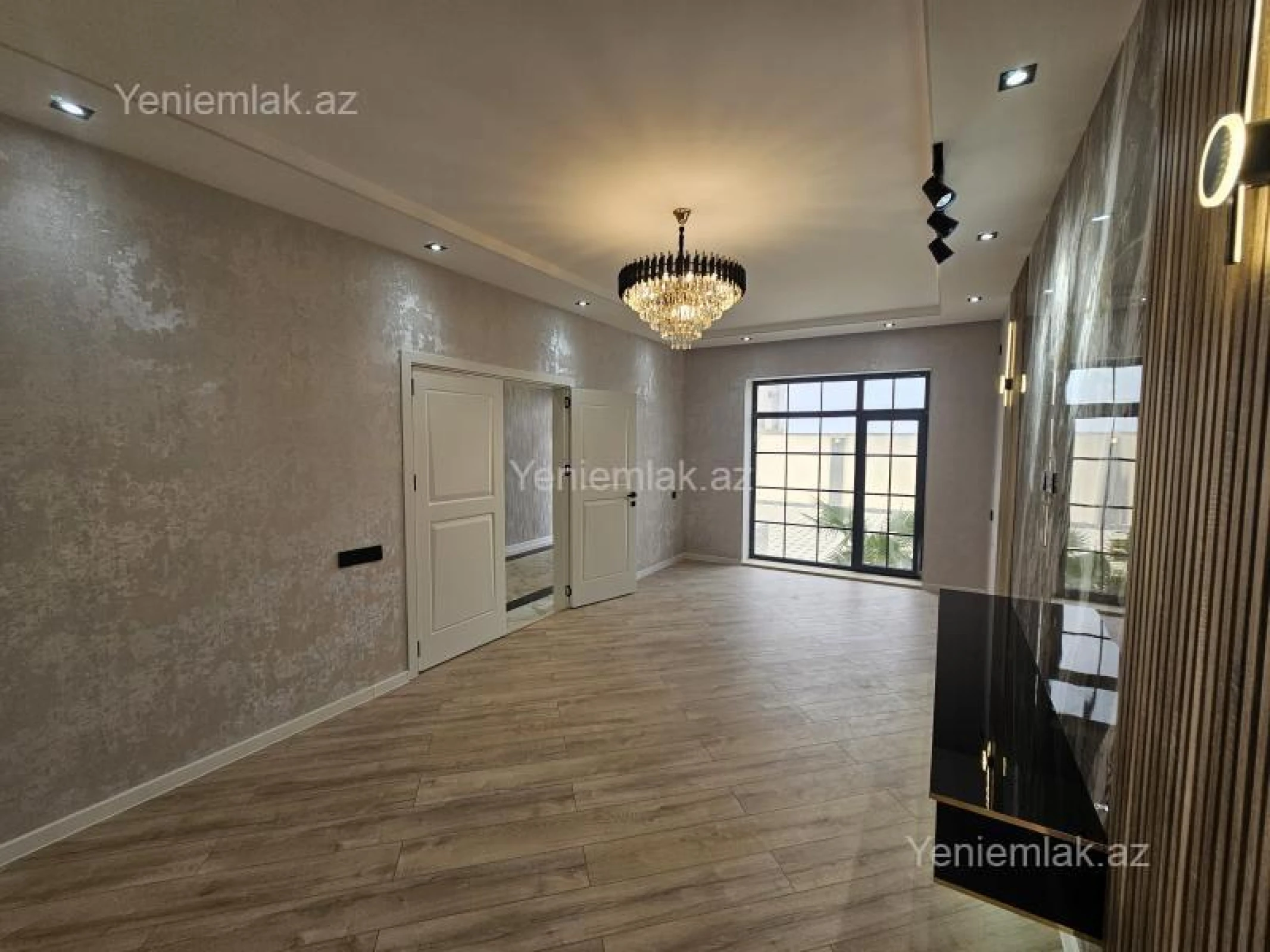 Satılır 5 otaqlı həyət evi 200 m²