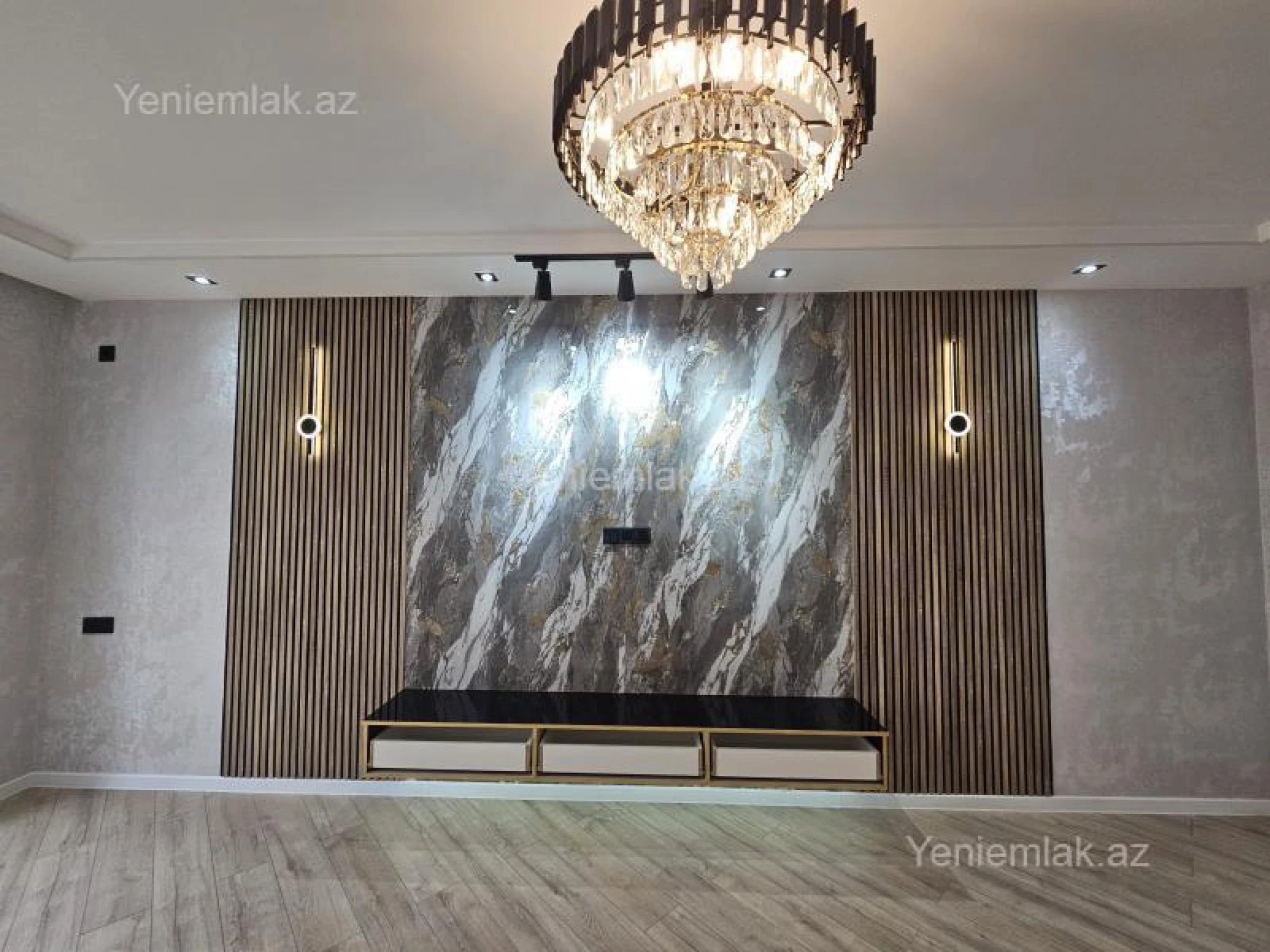 Satılır 5 otaqlı həyət evi 200 m²