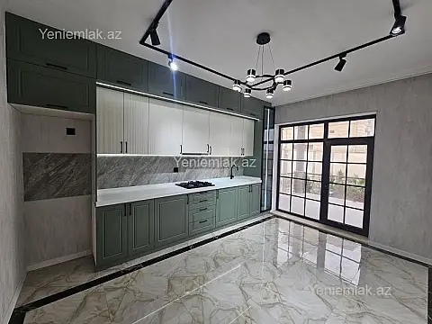 Satılır 5 otaqlı həyət evi 200 m²