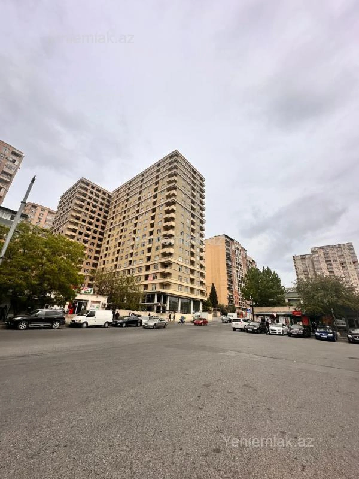 Satılır 3 otaqlı yeni tikili 141 m²