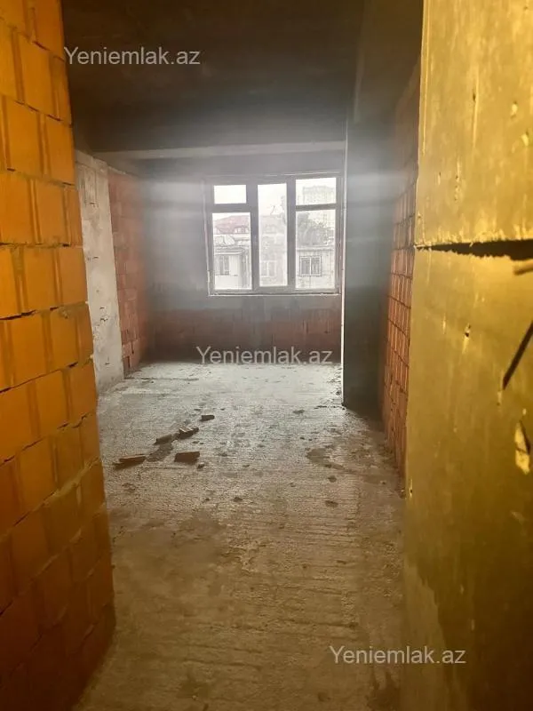Satılır 3 otaqlı yeni tikili 141 m²
