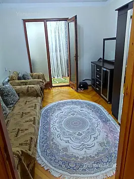 Satılır 2 otaqlı köhnə tikili 70 m²