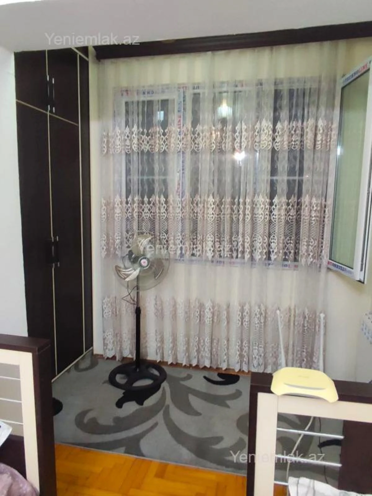 Satılır 2 otaqlı köhnə tikili 70 m²