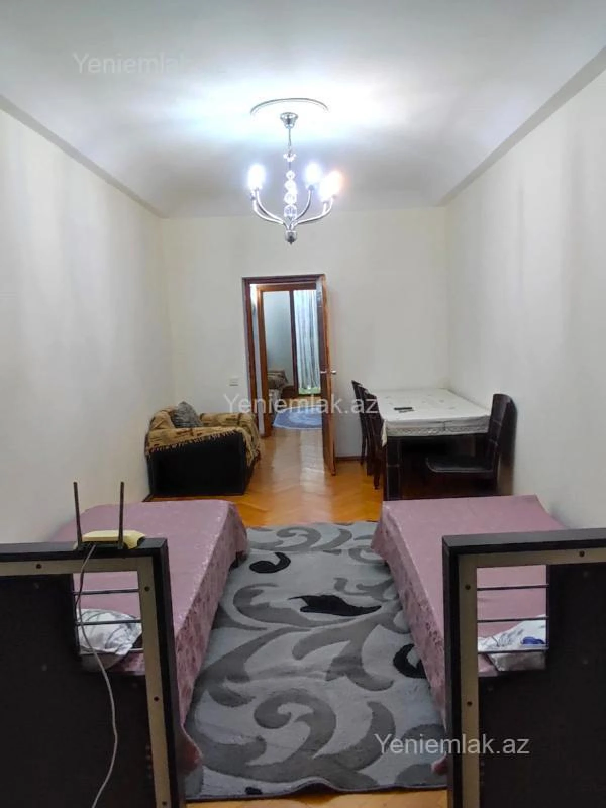 Satılır 2 otaqlı köhnə tikili 70 m²