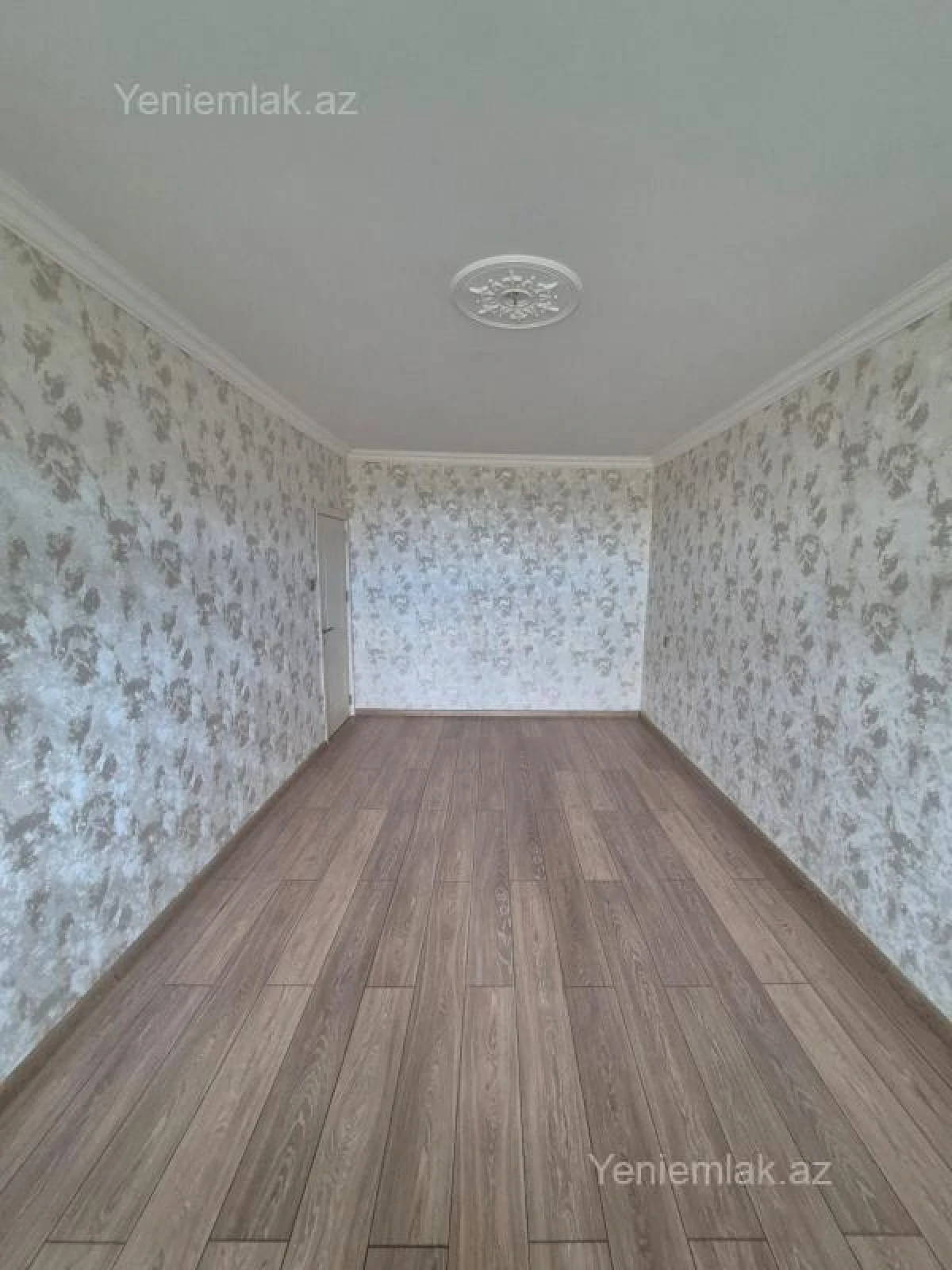 Satılır 3 otaqlı köhnə tikili 70 m²