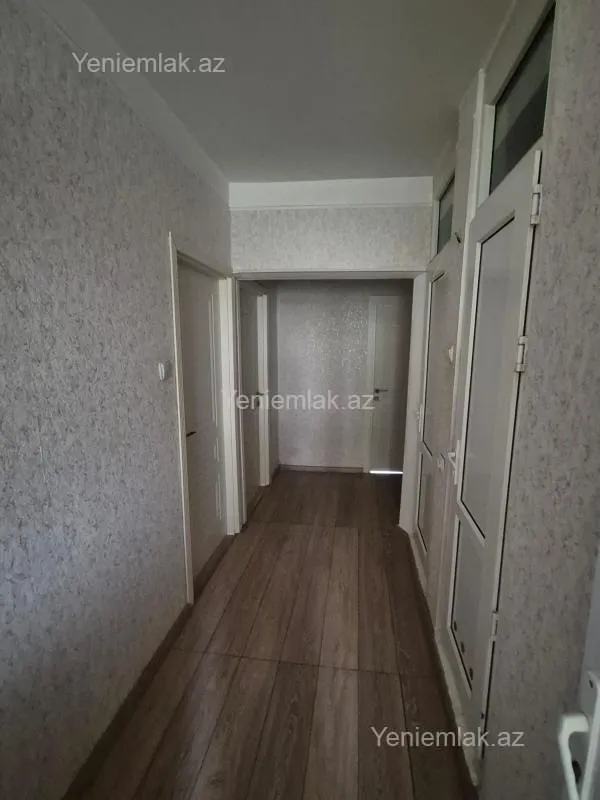 Satılır 3 otaqlı köhnə tikili 70 m²