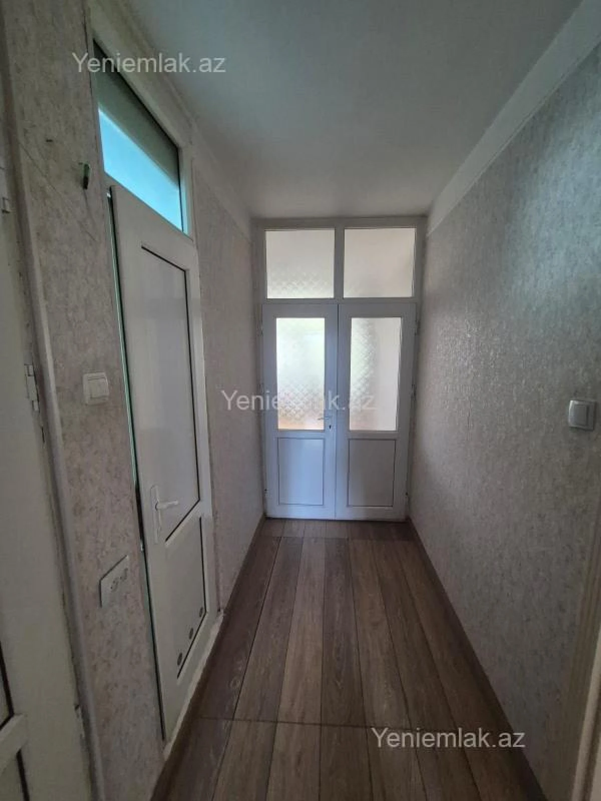 Satılır 3 otaqlı köhnə tikili 70 m²