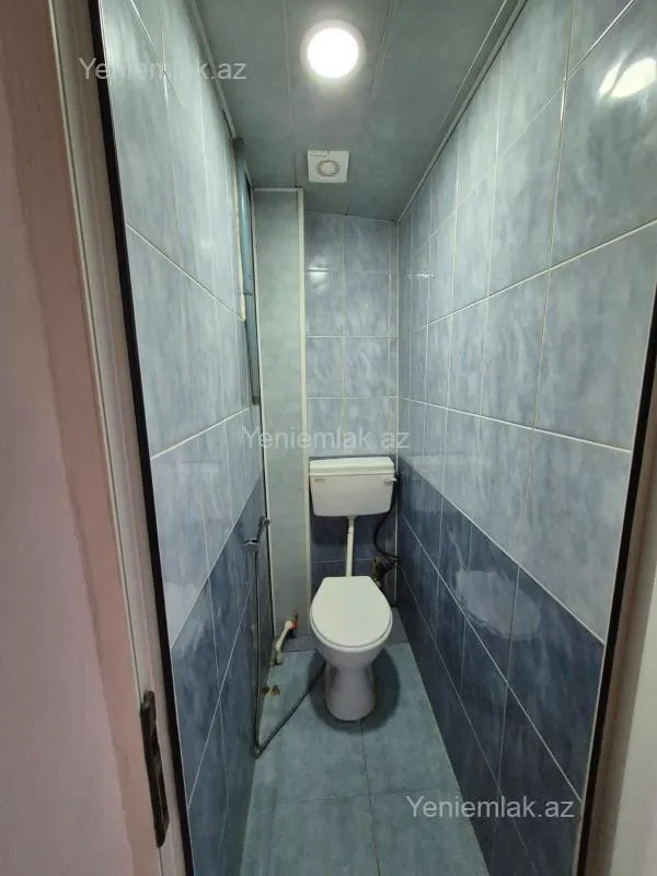 Satılır 3 otaqlı köhnə tikili 70 m²