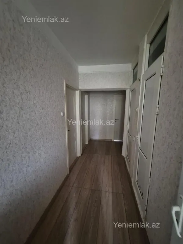 Satılır 3 otaqlı köhnə tikili 70 m²