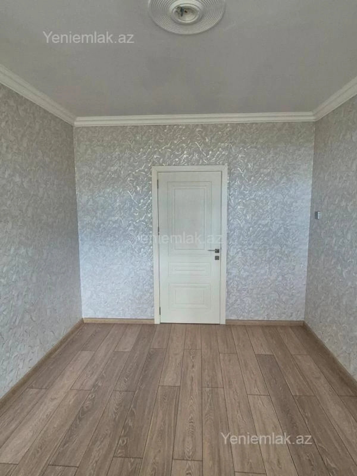 Satılır 3 otaqlı köhnə tikili 70 m²