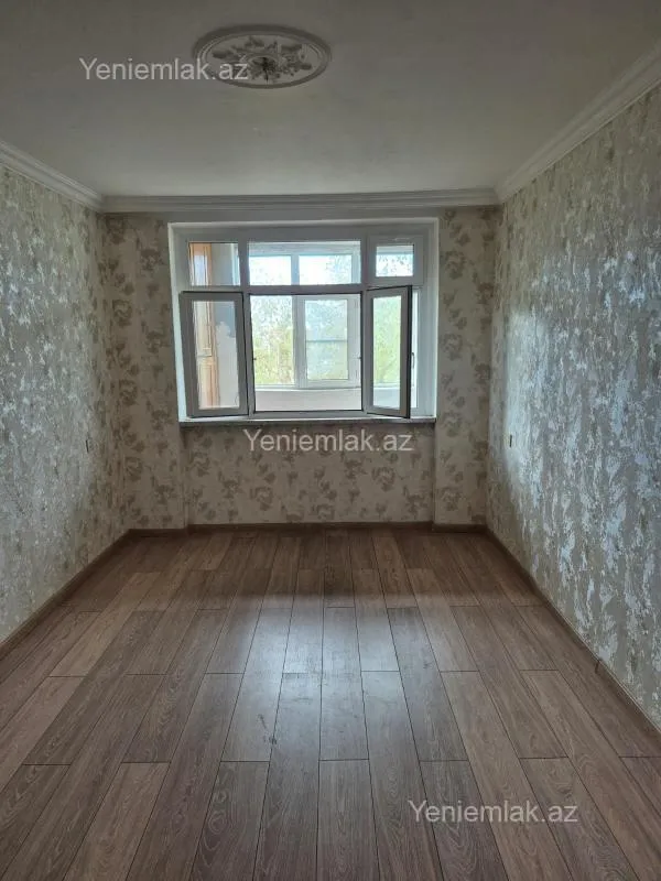 Satılır 3 otaqlı köhnə tikili 70 m²