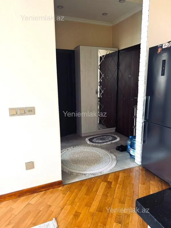 Satılır 2 otaqlı yeni tikili 60 m²
