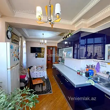 Satılır 3 otaqlı yeni tikili 165 m²