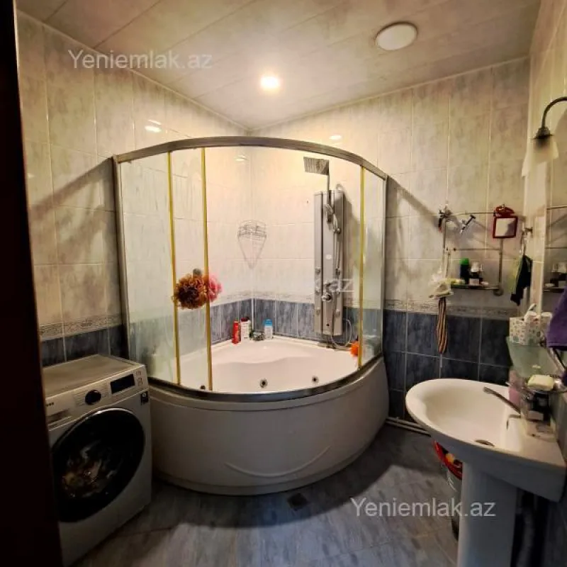 Satılır 3 otaqlı yeni tikili 165 m²