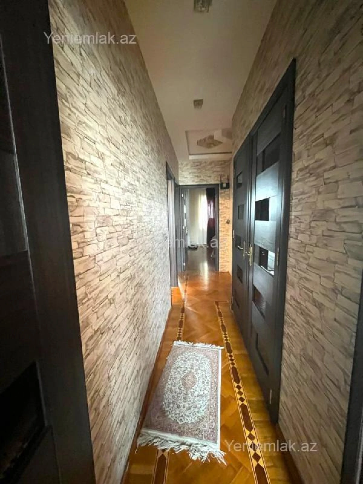 Satılır 3 otaqlı köhnə tikili 90 m²