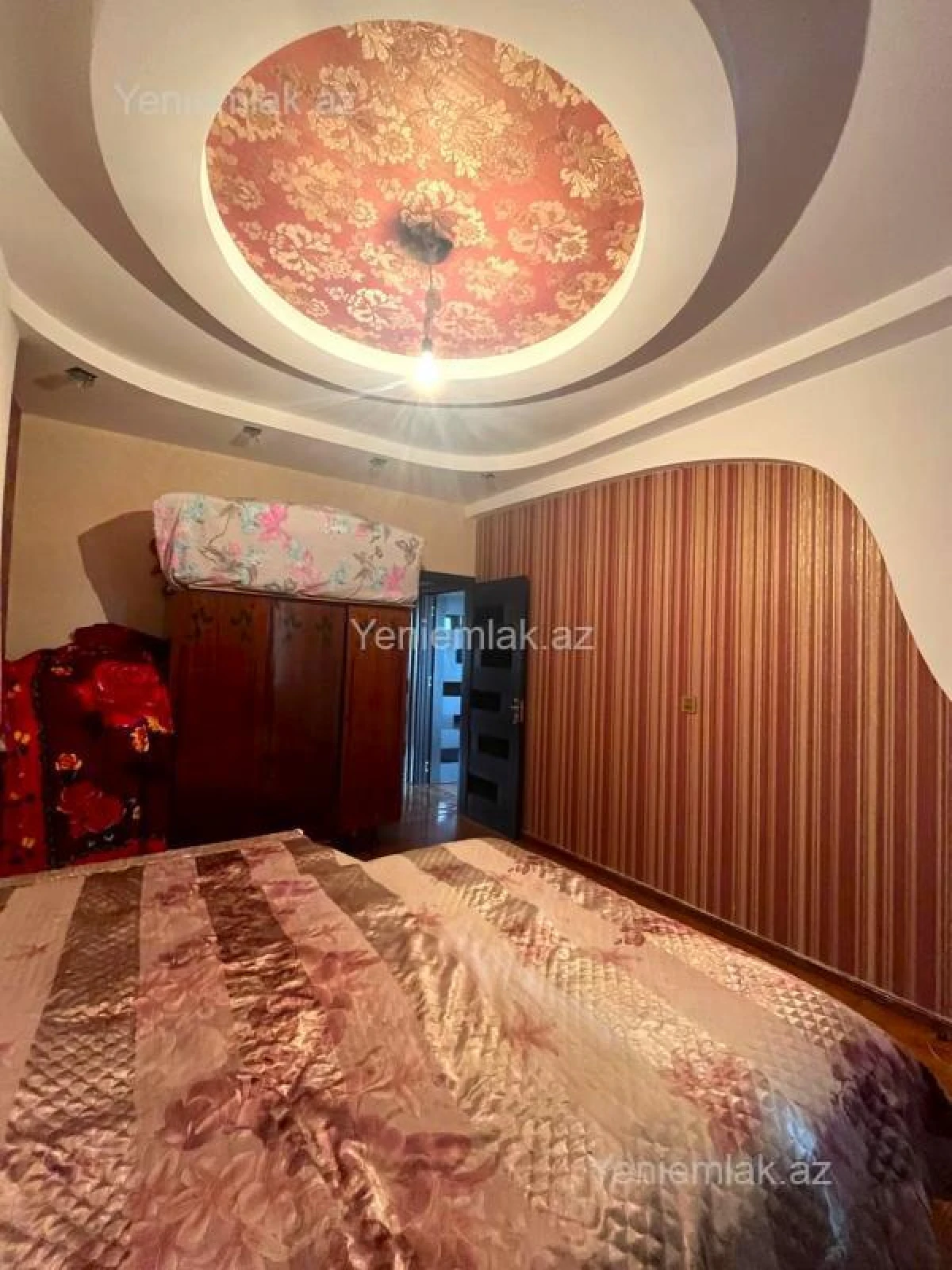 Satılır 3 otaqlı köhnə tikili 90 m²