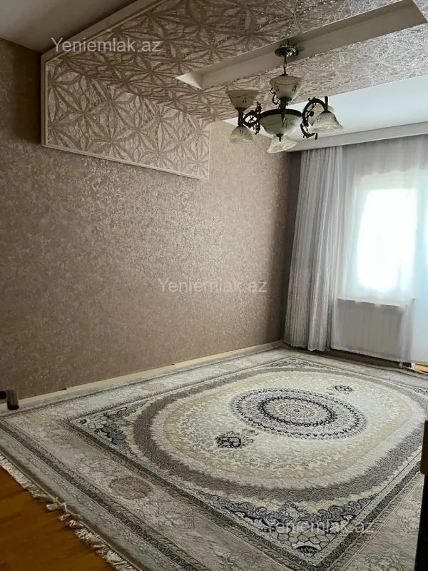 Satılır 3 otaqlı köhnə tikili 90 m²
