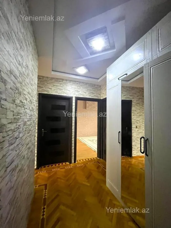 Satılır 3 otaqlı köhnə tikili 90 m²