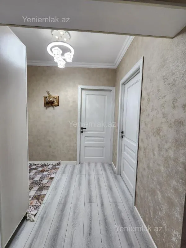 Satılır 4 otaqlı köhnə tikili 90 m²