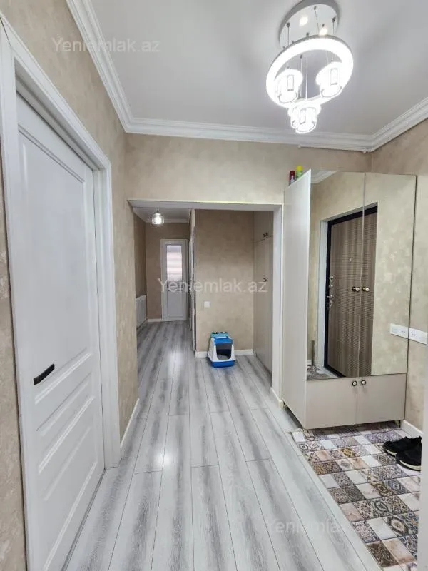 Satılır 4 otaqlı köhnə tikili 90 m²