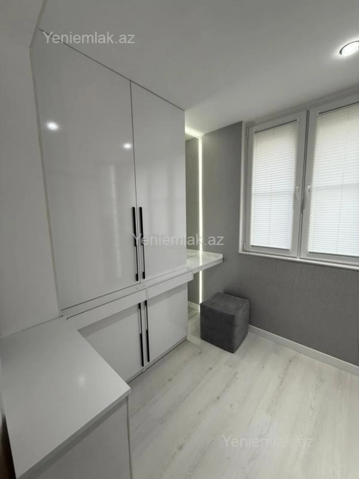Satılır 1 otaqlı köhnə tikili 40 m²