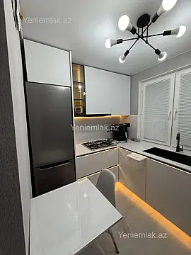 Satılır 1 otaqlı köhnə tikili 40 m²