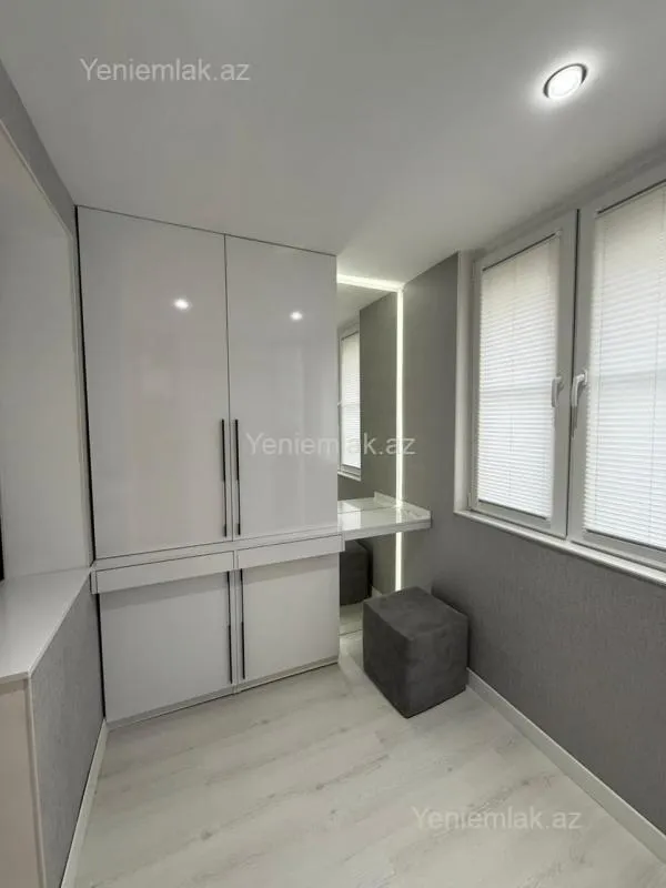 Satılır 1 otaqlı köhnə tikili 40 m²